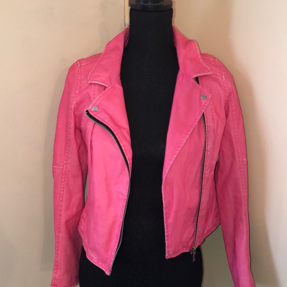 💕 Barbie pink leather 💕
